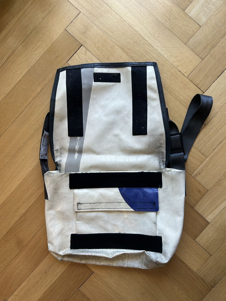 Freitag Borse: Freitag Tasche, gross 30 x 40 cm – Usato da Basel venduto da stb_27 1