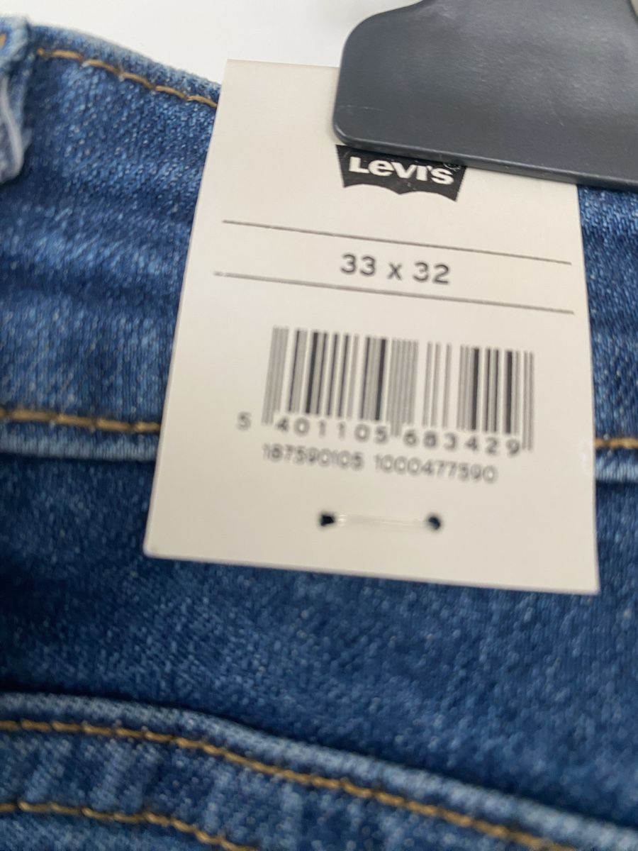 Levi's Jeans: Levi's 725 High Rise Bootcut, taille 33x32, neuf – Nuovo e nell'imballaggio originale da Lausanne venduto da Vracorama 2
