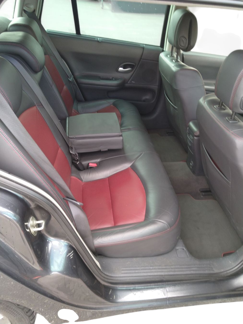 Renault Automobili: Renault Laguna Grand Tour – Difettoso da St.Gallenkappel venduto da Rcs0 4