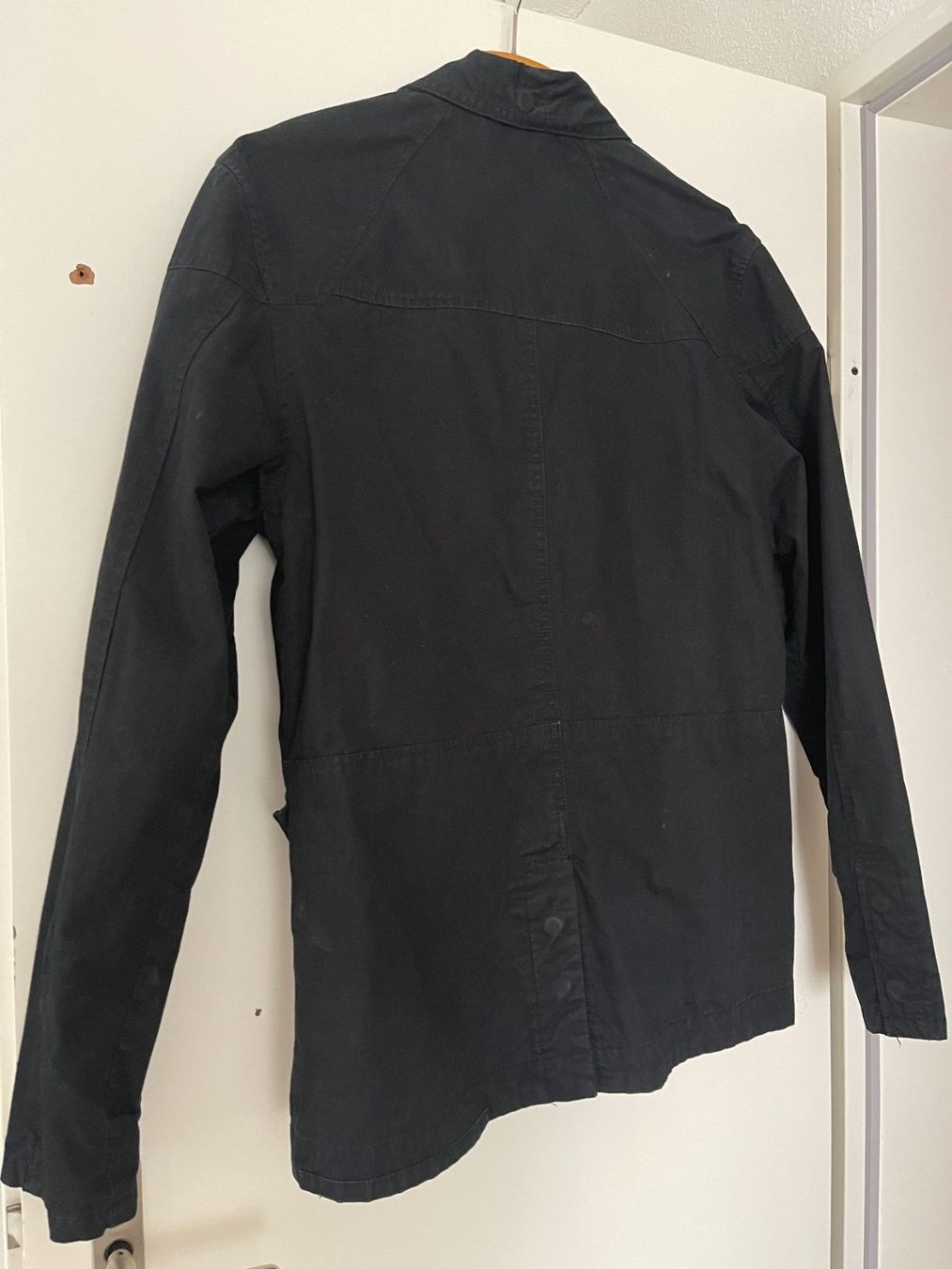 H&M Jacken: DIVIDED HERREN JACKE SCHWARZ - GRÖSSE M – Gebraucht aus Honau von sainj 1