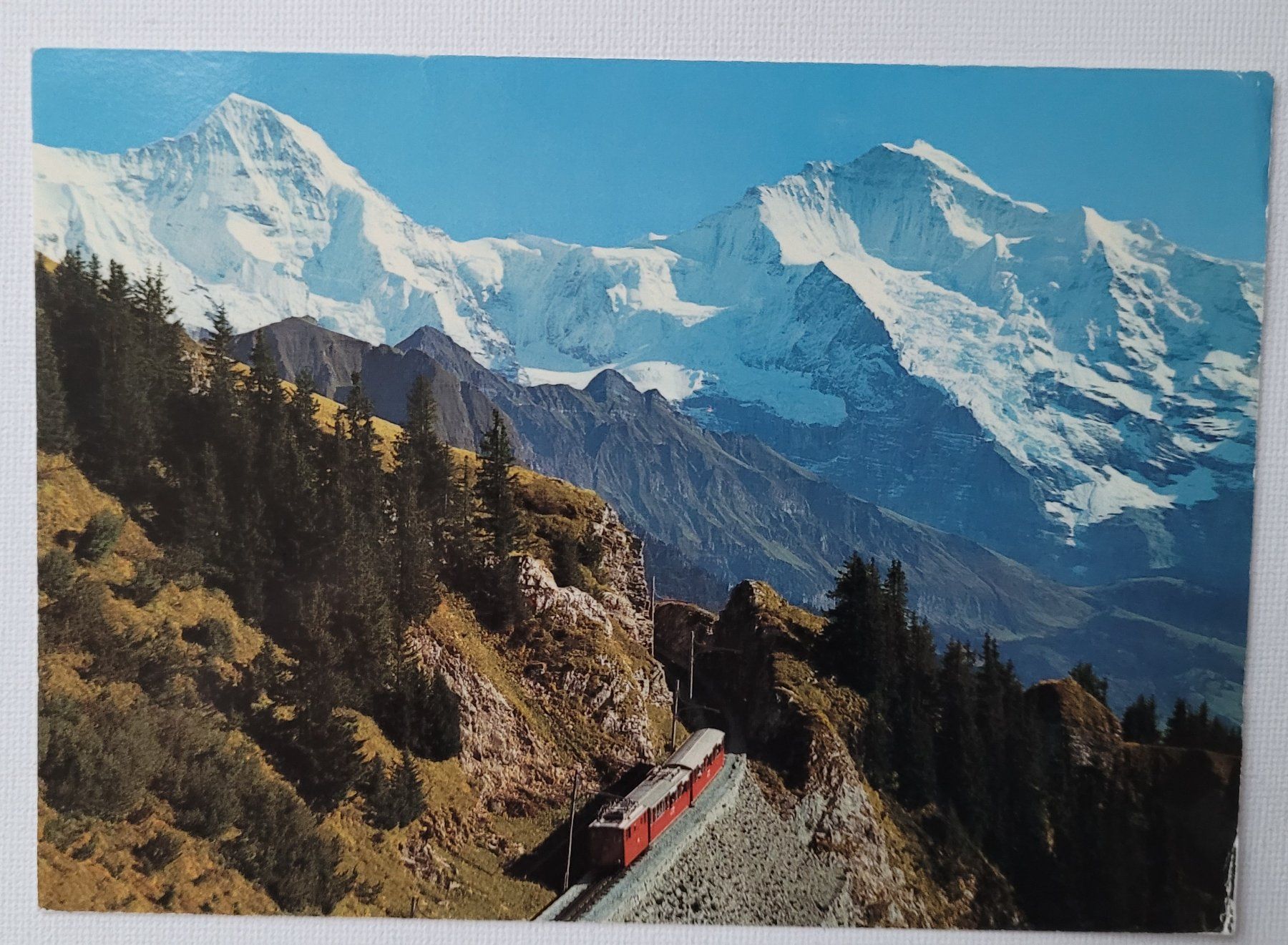 Cartoline postali: FRANKIERTE ANSICHTSKARTE / CARTE POSTALE AFFRANCHIE - 1977 – Usato da Neftenbach venduto da Mador6