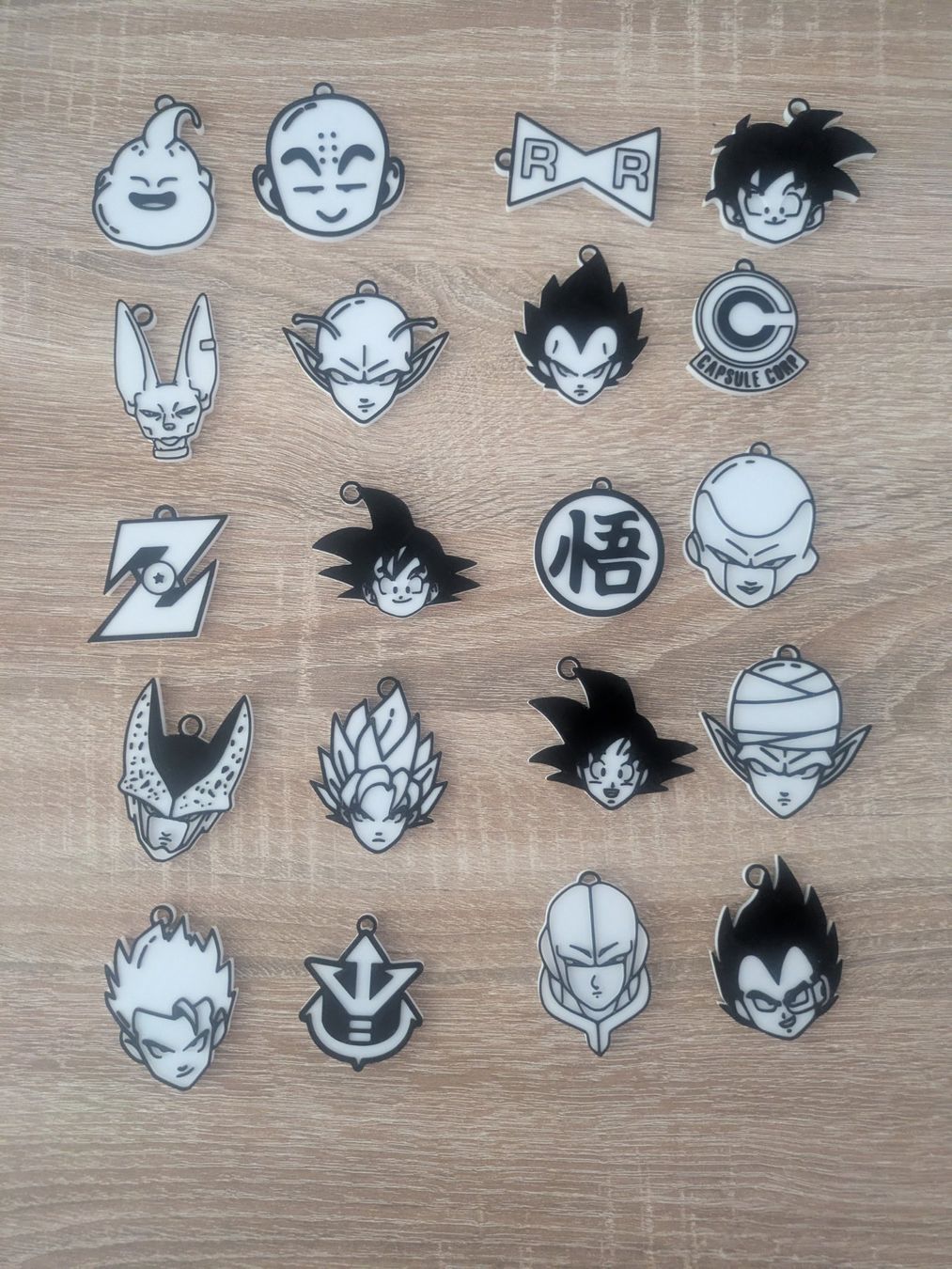 Schlüsselanhänger & - bänder: Dragon Ball Keychains Bundle 3D Printed - 20 Pieces – Neu (gemäss Beschreibung) aus Losone von AlpineLayer