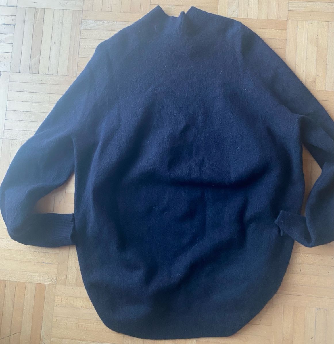 Cos Maglioni & Felpe: Dunkelblauer Woll - Pullover COS, Gr. S – Usato da Sarnen venduto da Paris99 4
