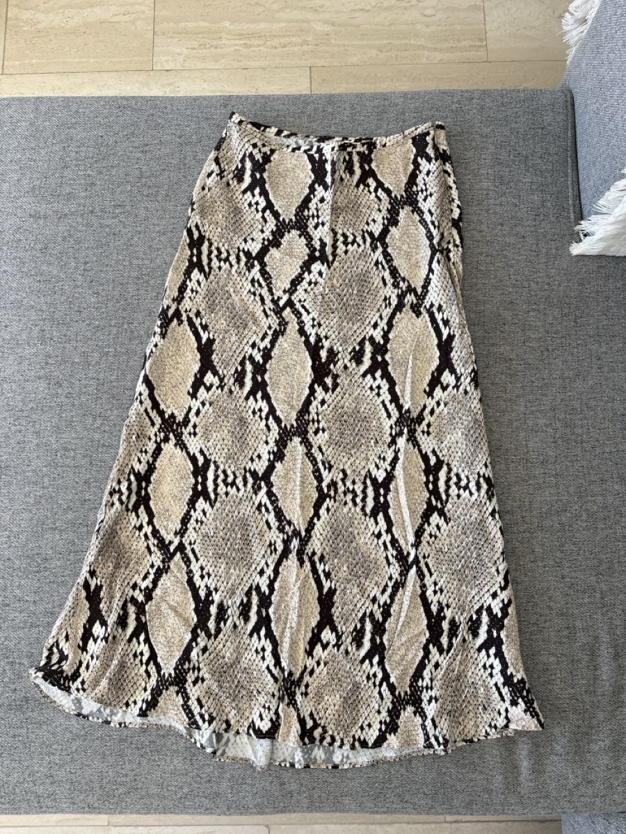 H&M Röcke: H&M Rock Grösse 34 Snakeskin Pattern – Gebraucht aus Zürich von Asybb