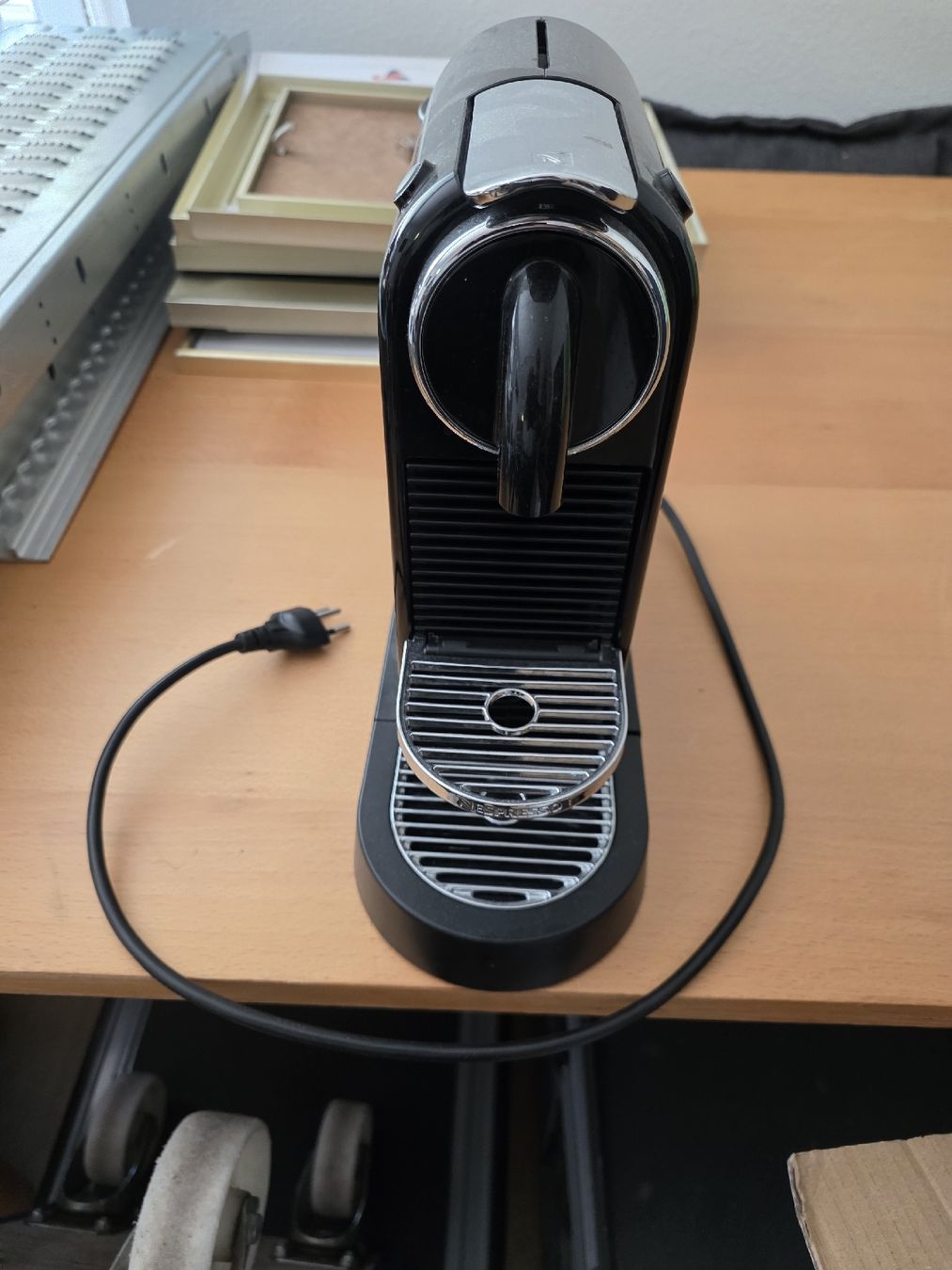 Nespresso Macchine per caffè & Macchine per espresso: Kaffeemaschine Nespresso Pixie D113 schwarz gebraucht – Usato da Sempach Station venduto da SwissRolli