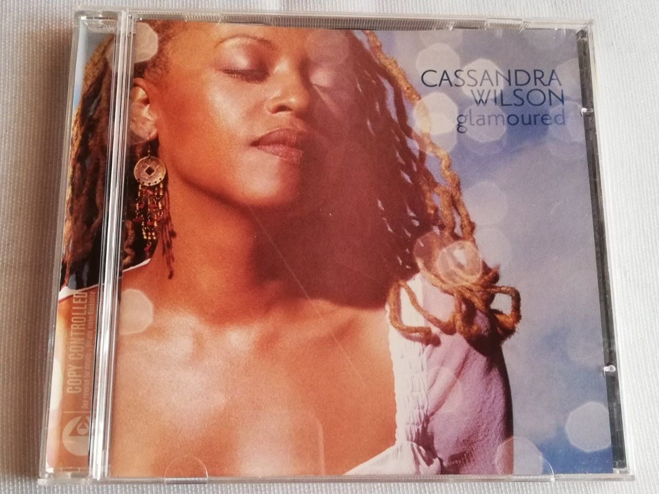 CD: CASSANDRA WILSON - GLAMOURED – Usato da Bern venduto da Vinylsound.ch