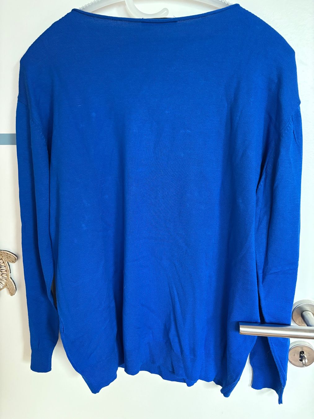 Maglioni & Felpe: Pull bleu électrique avec motif caniche à sequins – Usato da Lausanne venduto da milou201619 2