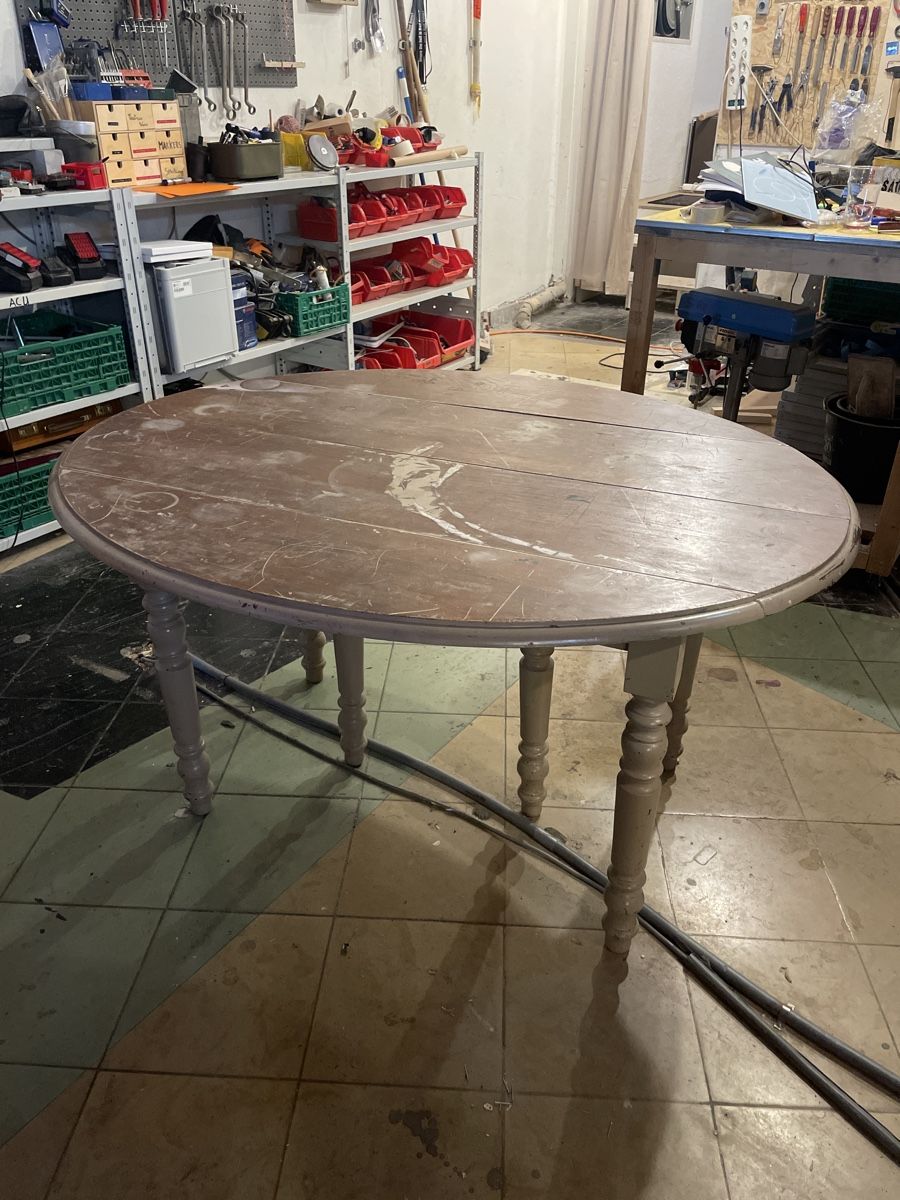 Tavoli: Table en bois à rallonges – Usato da Fribourg venduto da JohnB4