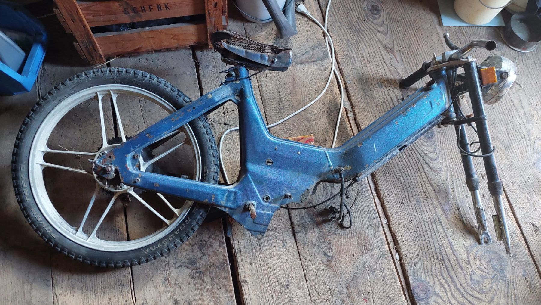 Puch Mofas: Cadre PUCH Maxi, avec carte grise & div. pcs – Defekt aus Charmey (Gruyère) von pat_72h9 2
