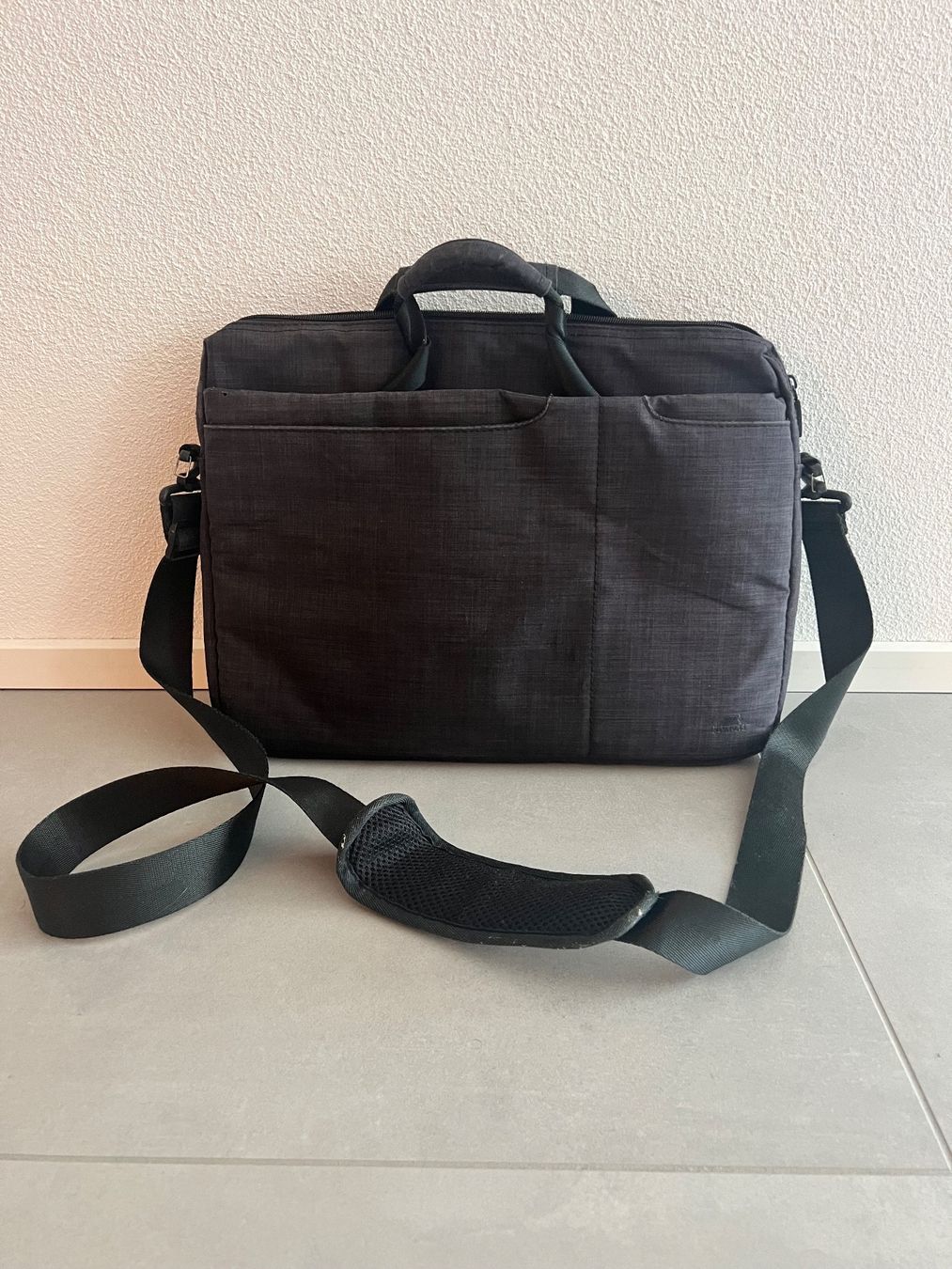 Borse: Laptop-Tasche von RIVACASE – Usato da Aarau venduto da BuddySwiss