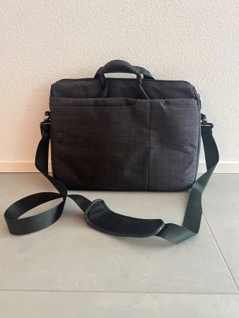 Laptop-Tasche von RIVACASE