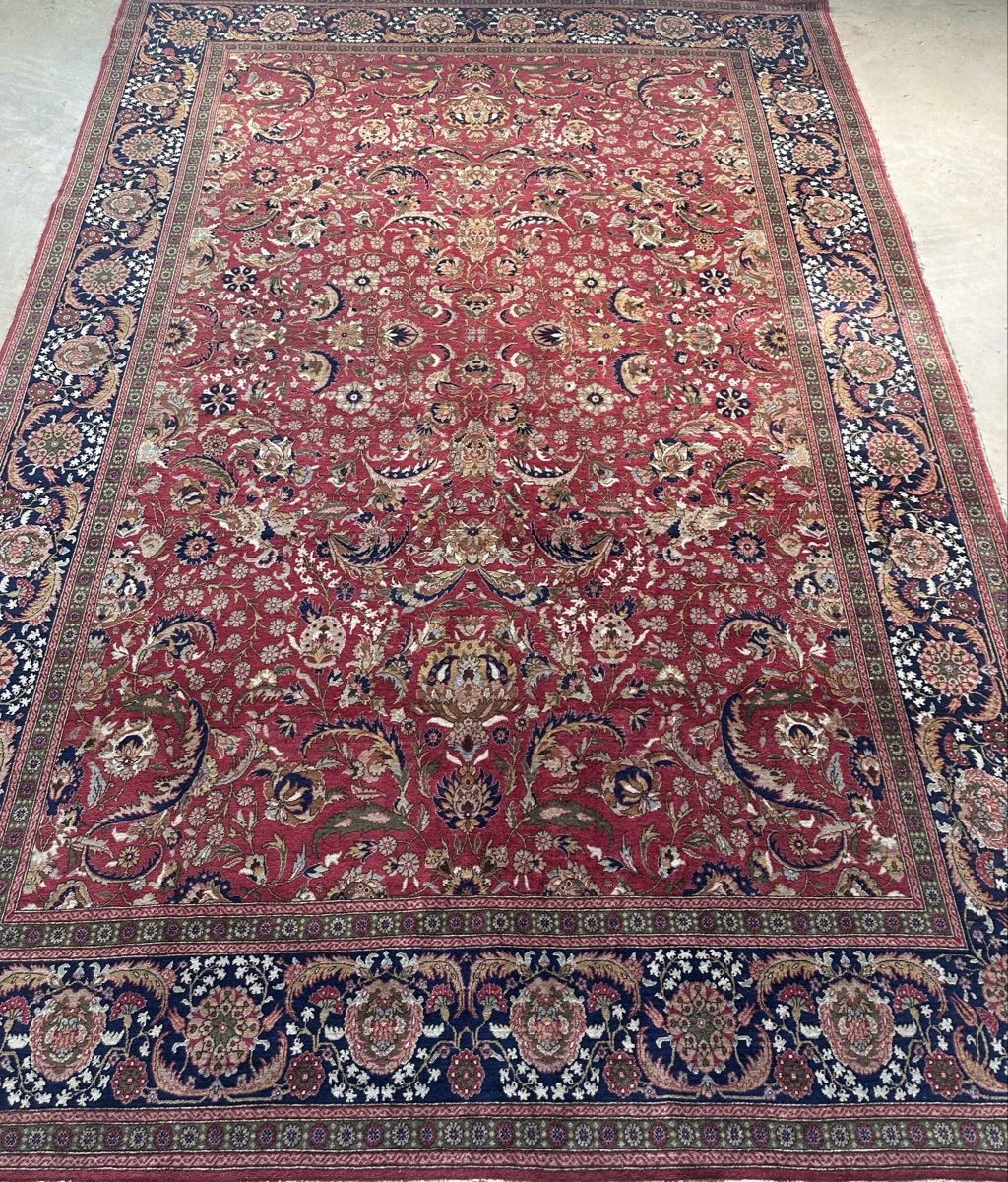 Tappeti: Tapis Hereke de Kayseri – Usato da Mont-sur-Rolle venduto da AntiqueFox 1