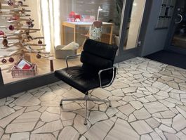 Vitra  Stuhl Soft Leder Lieferung Gratis