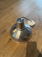 Industrial Design Lampe mit Porzellan Deckenrosette  