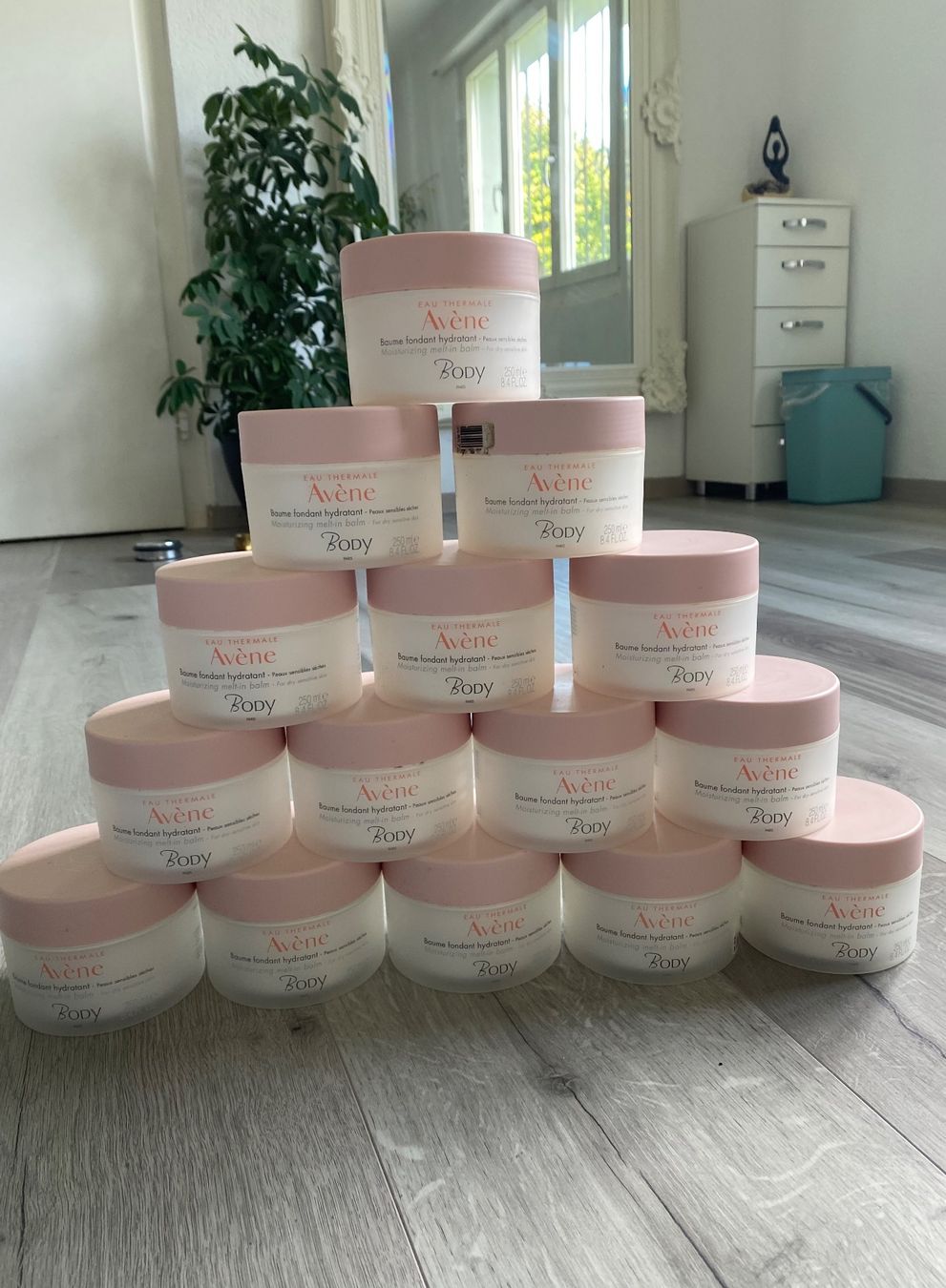 Behälter & Ähnliches: Creme Dose Behälter – Gebraucht aus Dottikon von 6571 3
