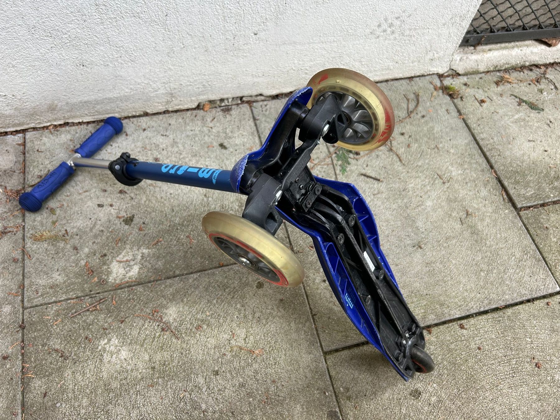 Micro Kickboard: Kindertrottinette Micro Mini mit Sitz – Gebraucht aus Zürich von sei_c56t 3