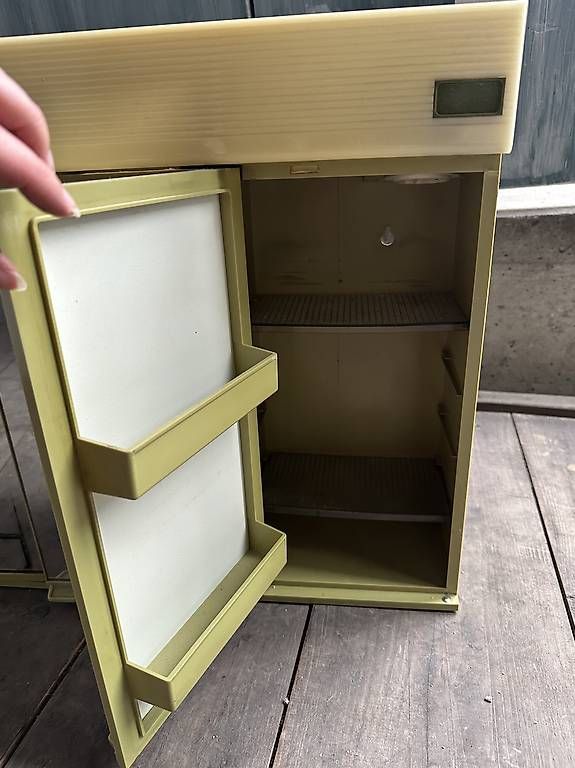 Armadietti a specchio: Retro Badezimmer Kästchen – Usato da Liestal venduto da FlomiVivi 3