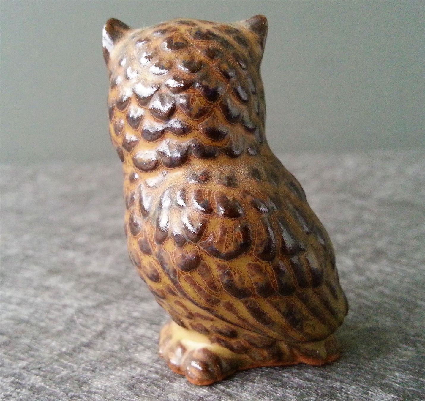 Statuette: Figur Eule Keramik, um 1980, Höhe 5.5 cm – Usato da Oberriet SG venduto da ganesh435 2