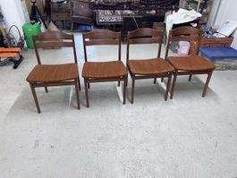 4 Holz stühle (70)