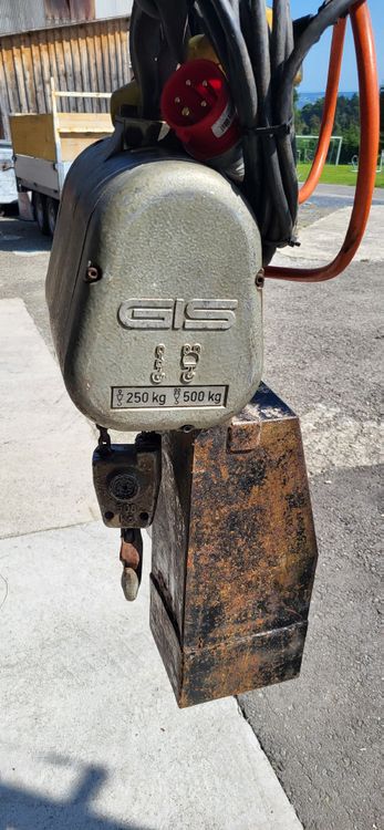 GIS Kettenzug 750/1500 kg, 380 Volt (Defekt) in Wahlen für CHF 250 GIS Kettenzug 750/1500 kg, 380 Volt (Defekt) in Wahlen für CHF 250