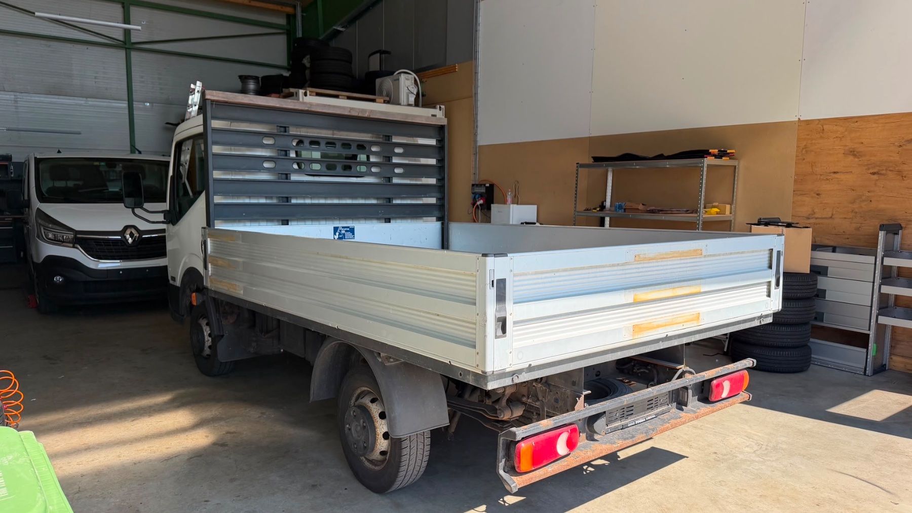 Nissan Nutzfahrzeuge: Nissan Cabstar f24 28.11 – Gebraucht aus Kirchberg BE von hybrit 2