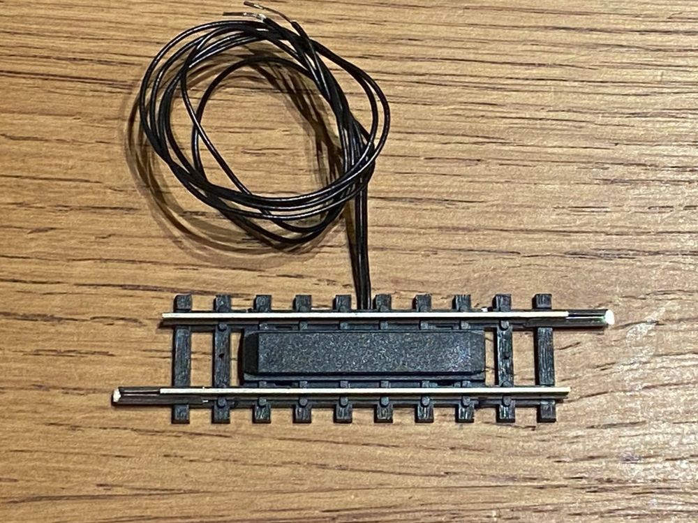 Rails De Contact Minitrix 14980 N Avec Interrupteur Magnétique - Occasion En Bon état