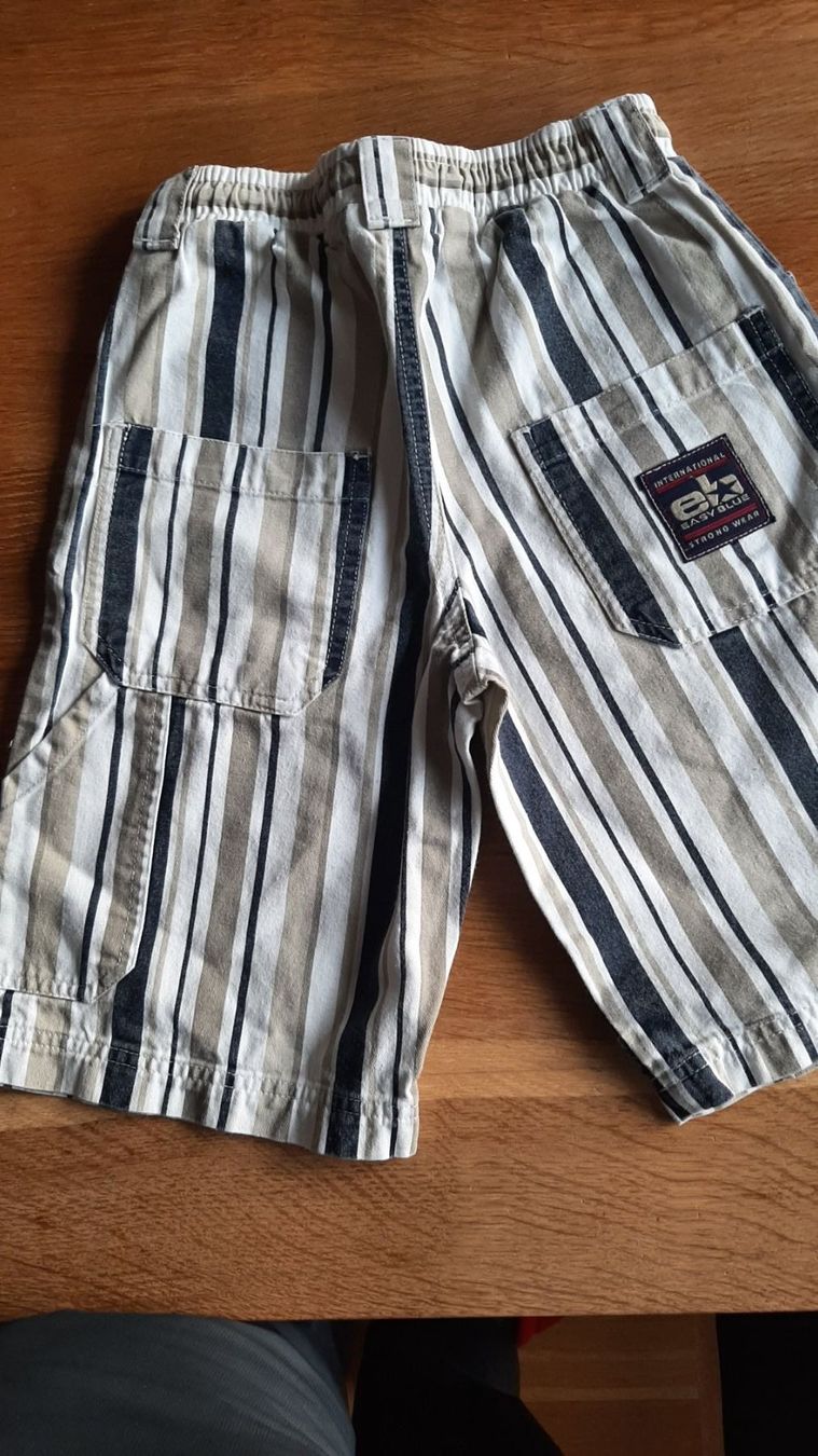 Pantaloni: Shorts – Usato da Kriens venduto da honig01 1