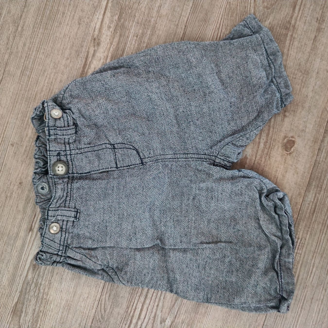 Pantalons: Shorts Grösse 92 – D'occasion à Jaberg par urig17.