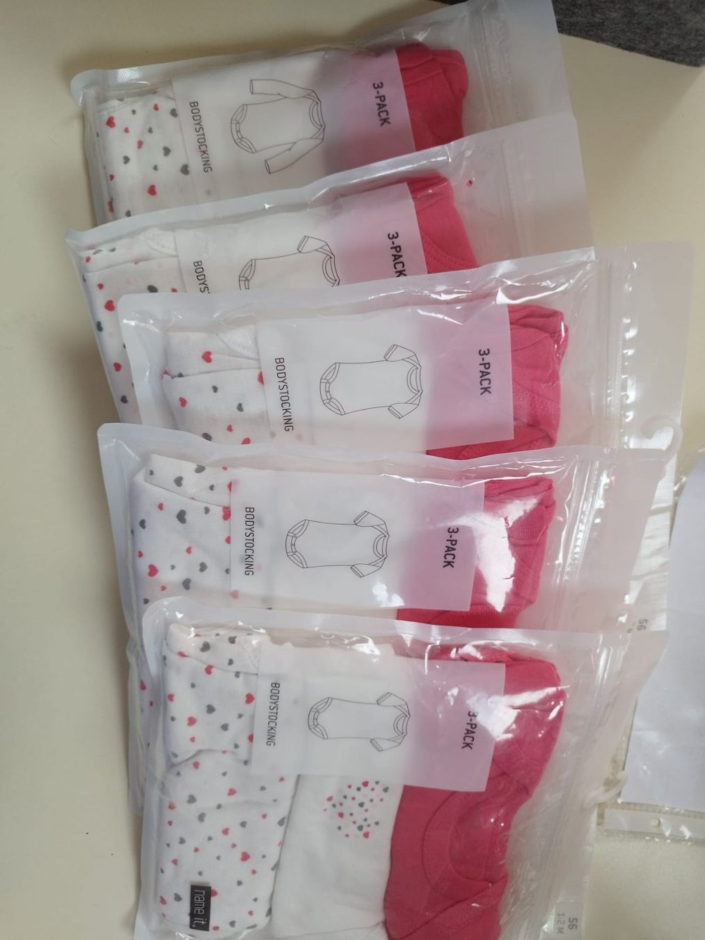 Biancheria intima: Body Grösse 56 / Neu!! – Nuovo e nell'imballaggio originale da Oberengstringen venduto da miniundmaxi