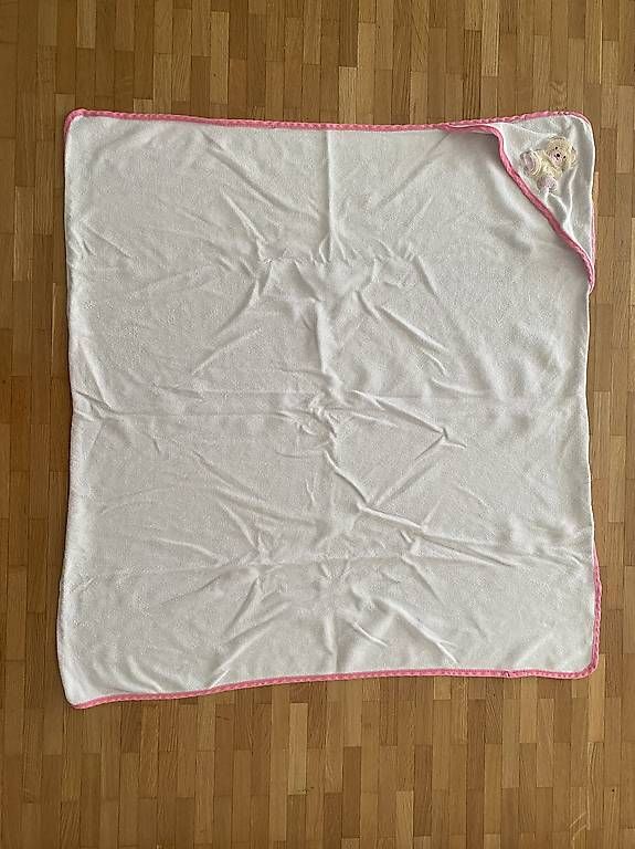 Bademäntel: Babybademantel – Gebraucht aus Horw von sere4