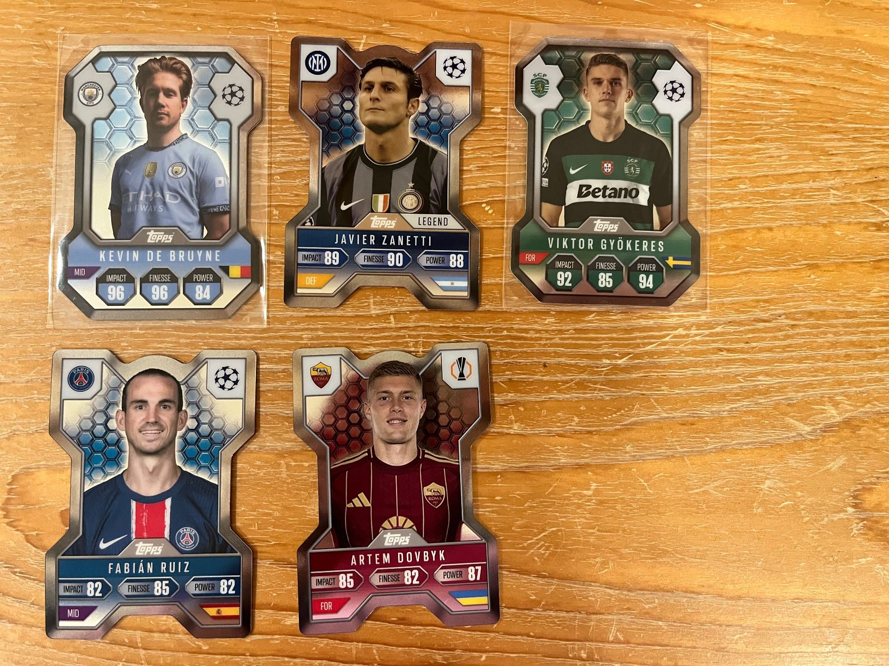 Topps Sammelbilder & Trading cards: Topps Shield – Gebraucht aus Balzers von jos_6r9r