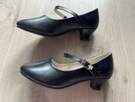 Schöne Riemchenballerina Grösse 35, sehr guter Zustand