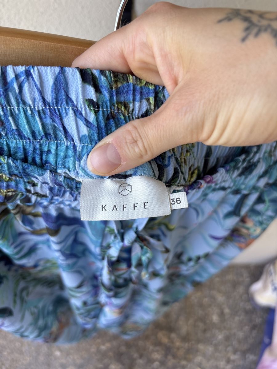 Pantaloni: Pantalon d’été Kaffe – Usato da Neuchâtel venduto da cam_lf7y 2