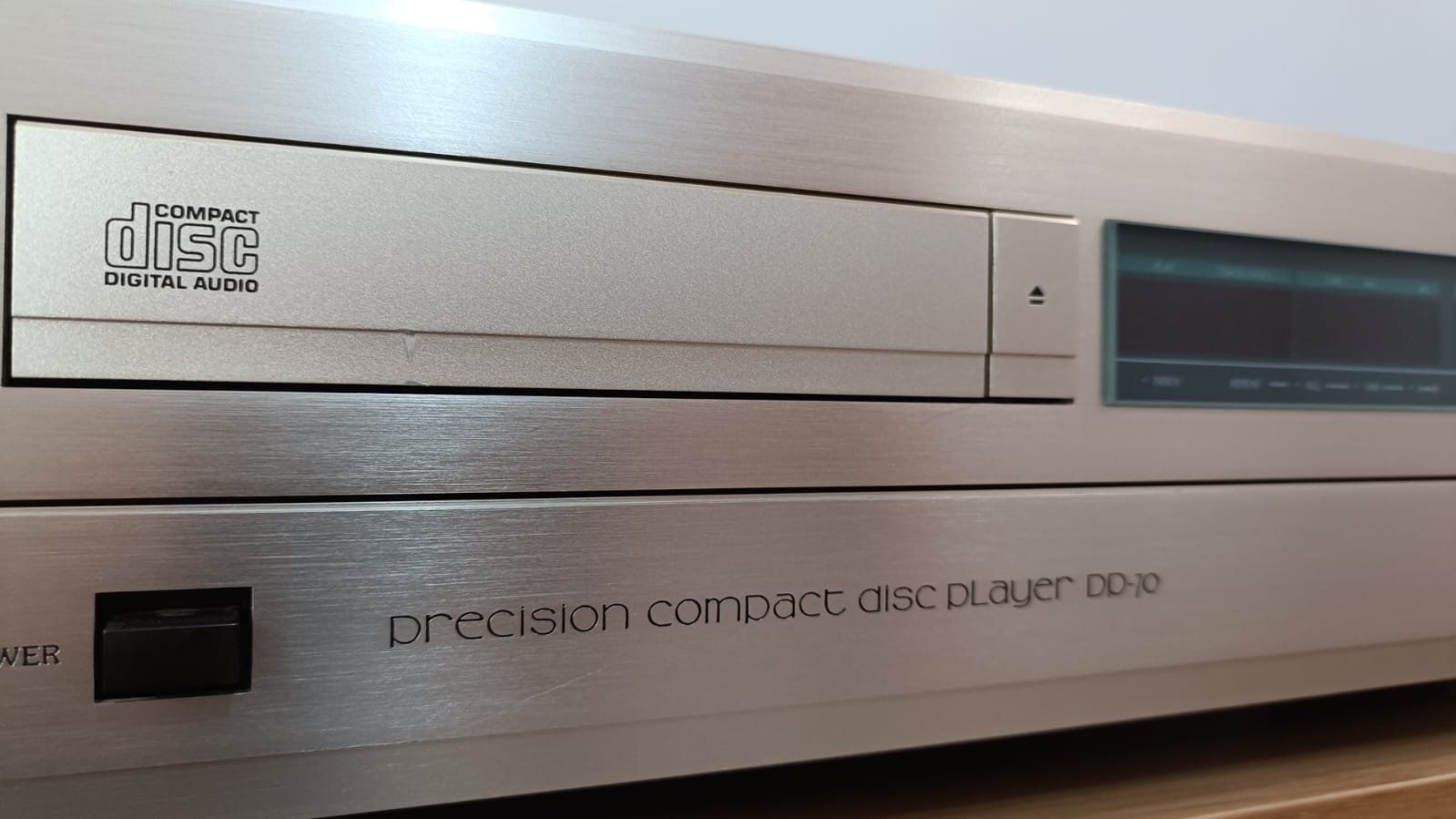 Accuphase Sistemi audio & multimediali: Accuphase DP 70 CD player – Usato da Basel venduto da Threemice 4