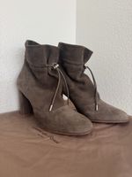 Gianvito Rossi Suede Ankle Boots - Size 38 - Elegant!