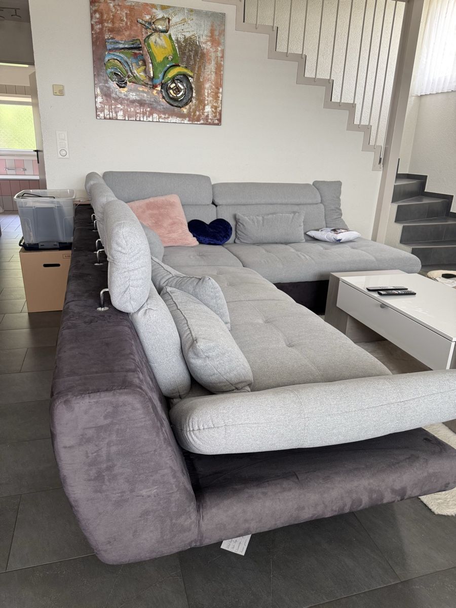 Conforama Divani: Ecksofa grau/anthrazit guter Zustand – Usato da Oberbüren venduto da ste_g6x5 2