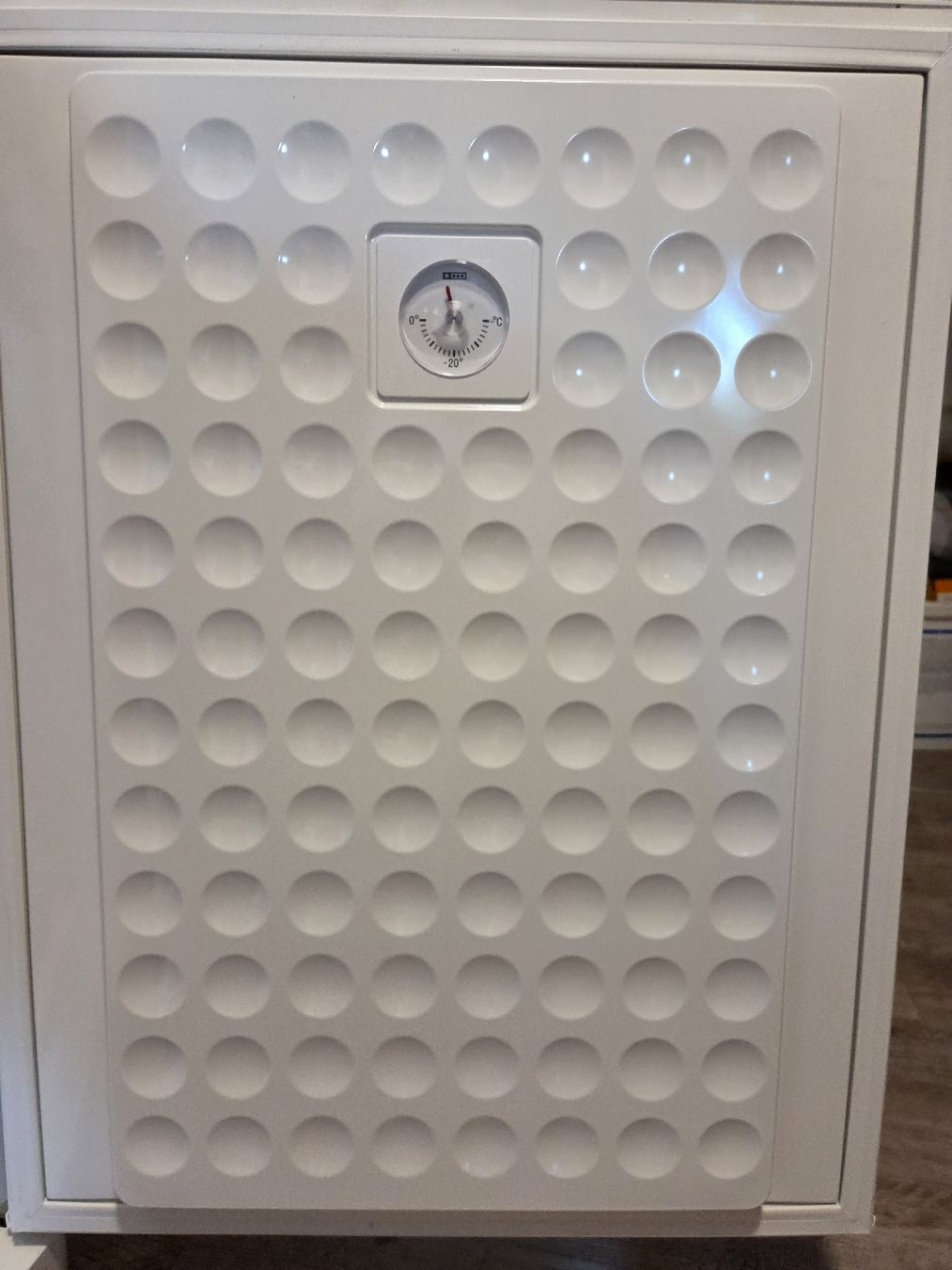 Bosch Congelatori: Bosch Gefrierschrank GSD11V21 | 80l | A+ – Usato da Rothenburg venduto da RaphiS549 6
