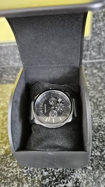 Montres: ARMANI EXCHENGE – D'occasion à Nürensdorf par conceicao74 1