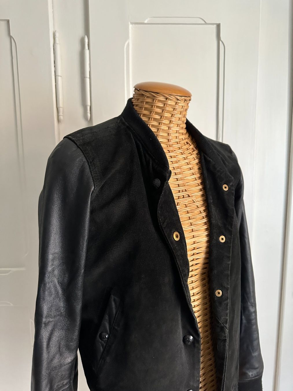 Mango Giacche: MANGO - Lederjacke schwarz S – Usato da Zürich venduto da Diazaio 1
