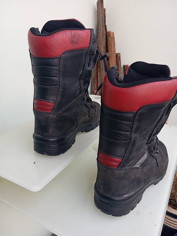 Scarpe da uomo: Feuerwehr Stiefel – Usato da Basel venduto da Petergunn 4