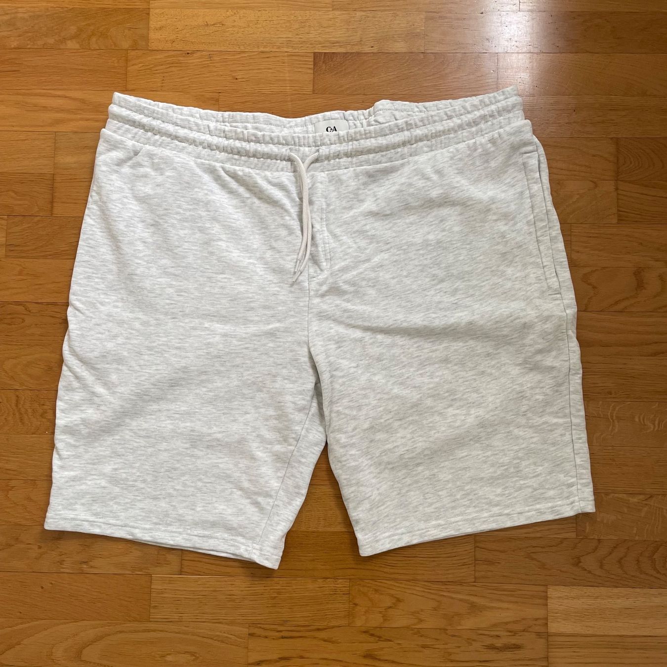 C&A Hosen: C&A Shorts – Neu (gemäss Beschreibung) aus Grenchen von iagiag
