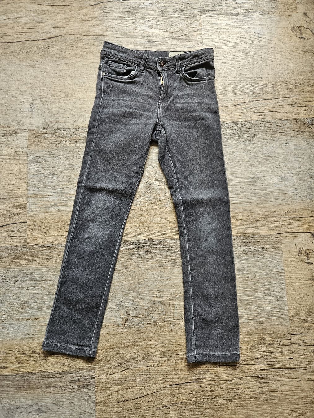 Pantaloni: Jeans grau Gr. 140 – Usato da Altendorf venduto da egi83