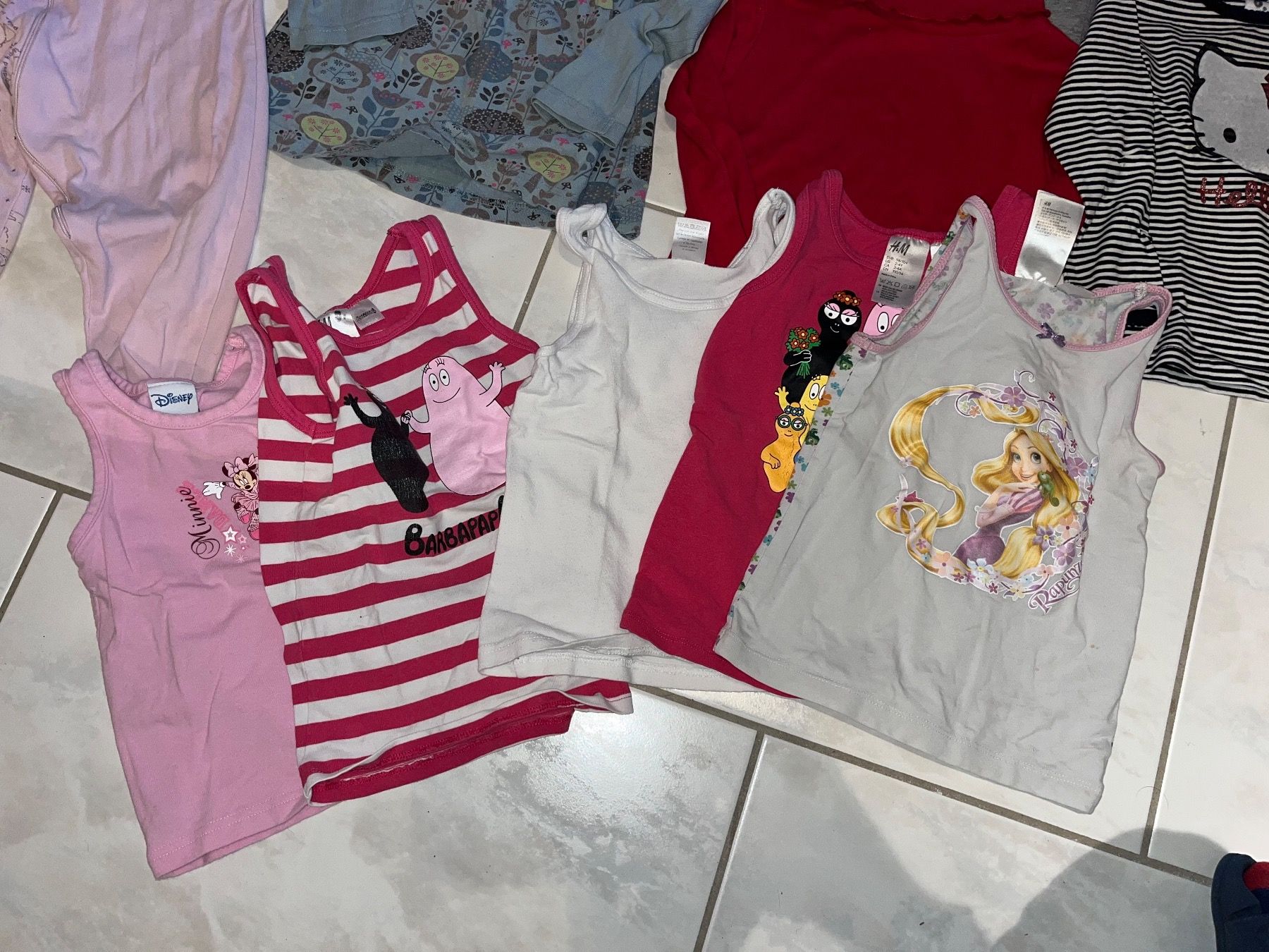 Kleiderpakete & -sets: Kleiderpaket Grösse 98/104 16 Teile – Gebraucht aus St.Pantaleon von frodobi 1
