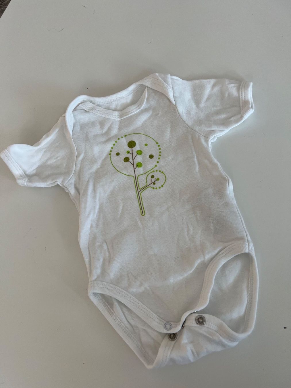 Biancheria intima: Kurzarm Body Gr. 62 – Usato da Thun venduto da Siladi