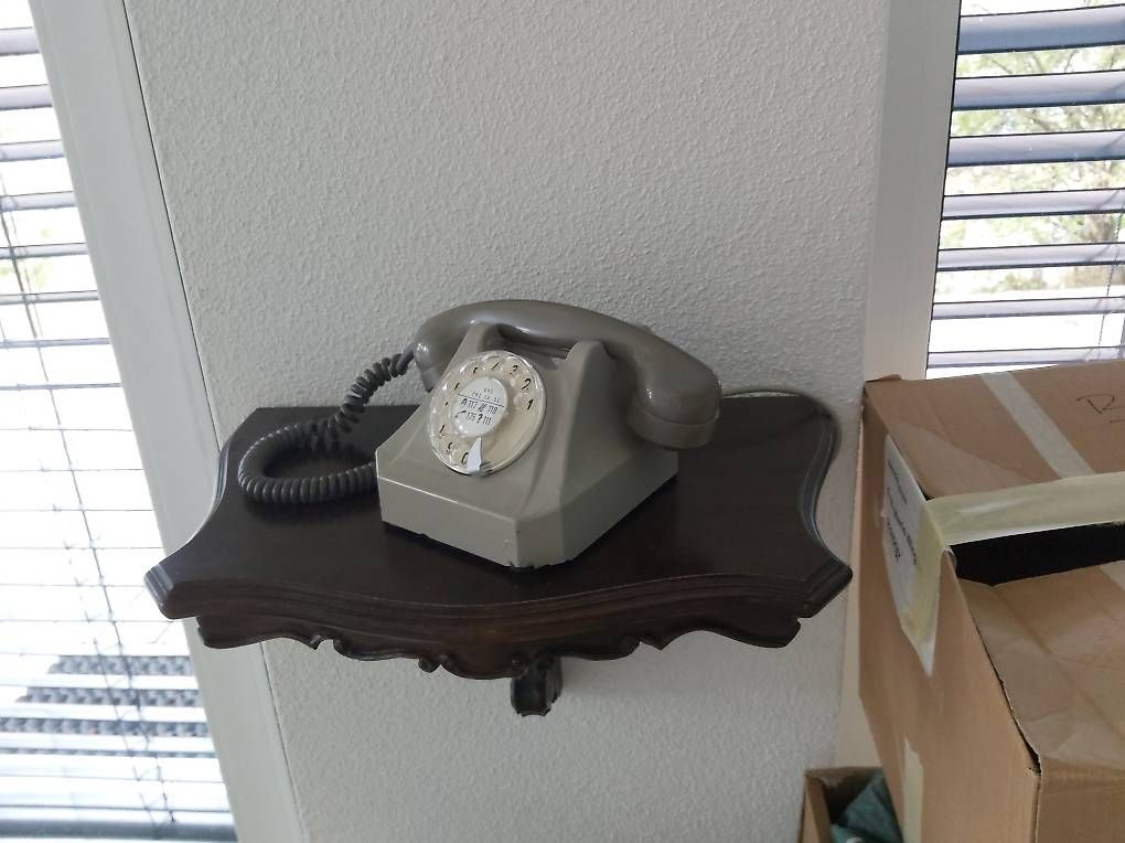 Telefoni: Sammelstück Telefon alt – Usato da Stalden (Sarnen) venduto da chr_s5xx