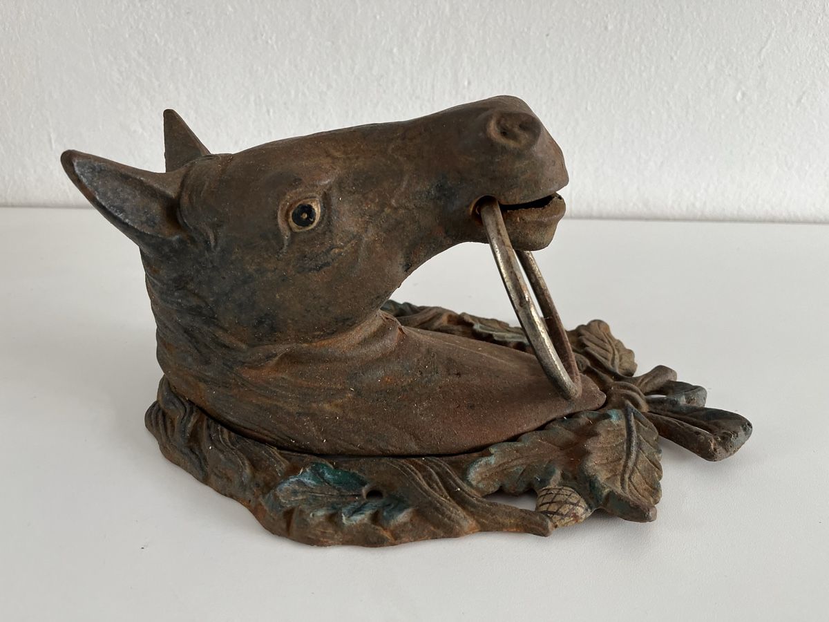 Statuette: Pferdekopf mit Ring aus Gusseisen  – Usato da Wetzikon ZH venduto da seli03 6