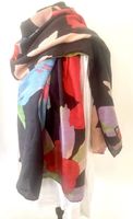 Schöner Desigual Schal mit farbenfrohem Blumenmuster