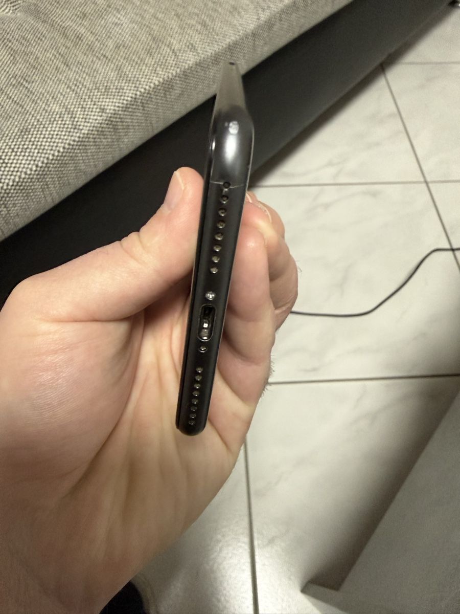 Apple Telefoni cellulari / Smartphones: iPhone 8 Plus 256Go Black – Usato da Payerne venduto da Kikas 5