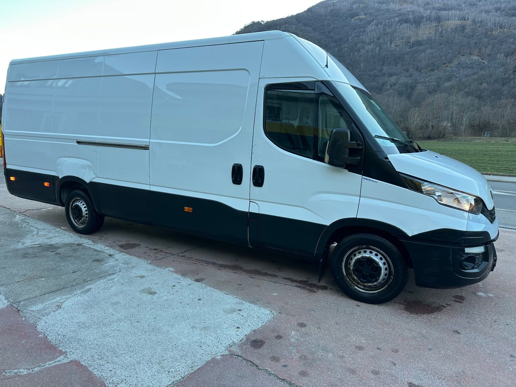 Iveco Veicoli commerciali: Iveco Daily – Usato da Lugano venduto da Cbr840328 1