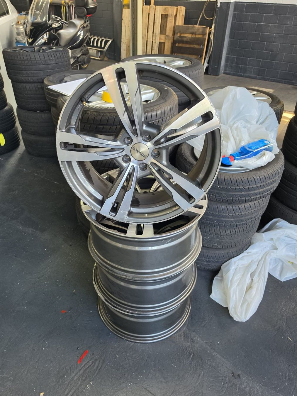 Jaguar Jantes: Monaco Wheels Jaguar – D'occasion à Dietwil par arb_ds9t